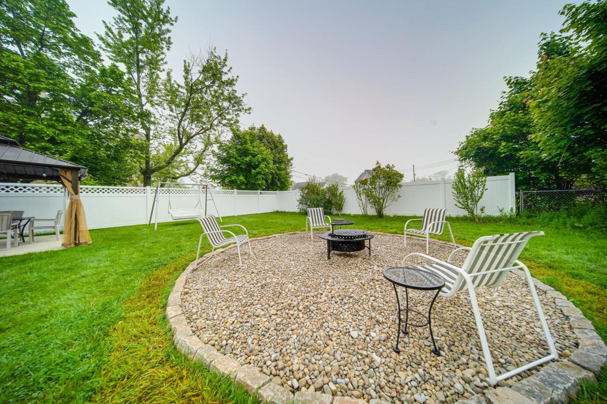 Lake Erie Vacation Home 1 Block To Bridge Street Ashtabula Dış mekan fotoğraf