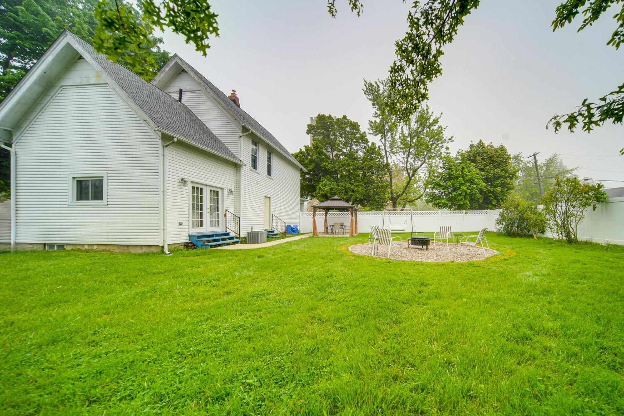 Lake Erie Vacation Home 1 Block To Bridge Street Ashtabula Dış mekan fotoğraf